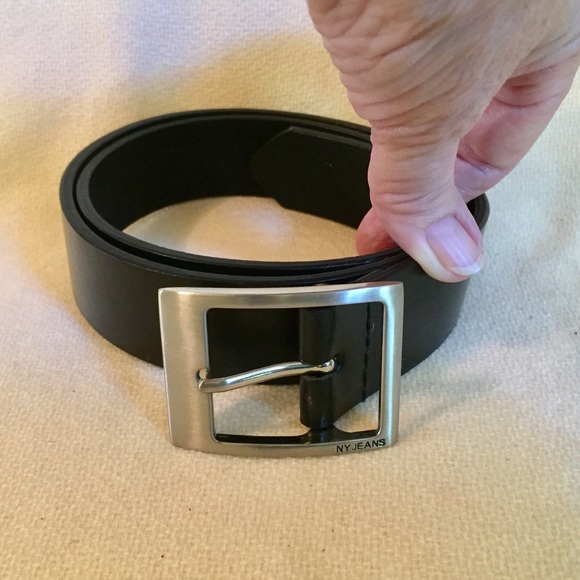 New York & Co Leather Belt - Picture 1 of 3